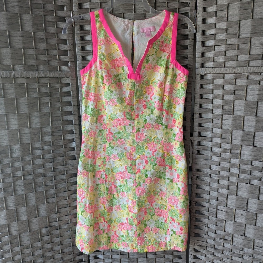 Lilly Pulitzer Shift Dress Pink Floral Eyelet Lace Sleeveless Sz 0 Bright Beach